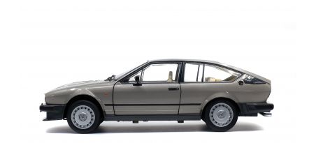 ALFA ROMEO GTV6 – SILVER – 1984 | CARSNGO.FR