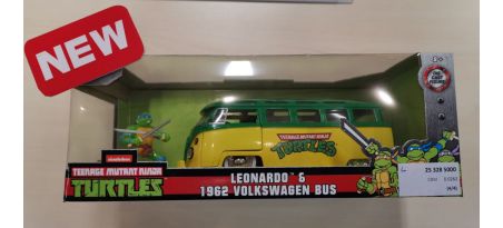 1963 VW BUS W/LEONARDO FIGURINE | CARSNGO.FR