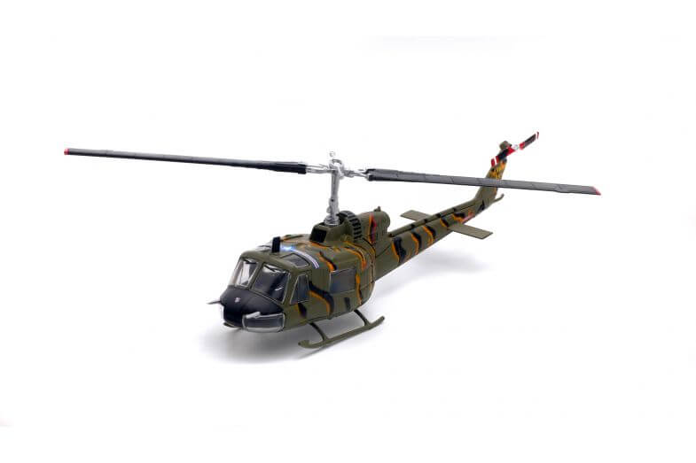 BELL - UH-1B HUEY - 117th AVIATION COMPANY - VIETNAM - 1964 | CARSNGO.FR